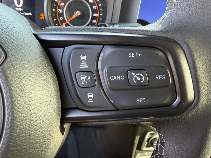 Jeep Wrangler Vehicle Image 08