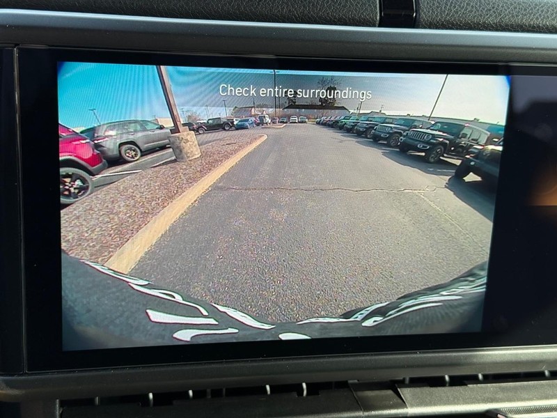 Jeep Wrangler Vehicle Image 11