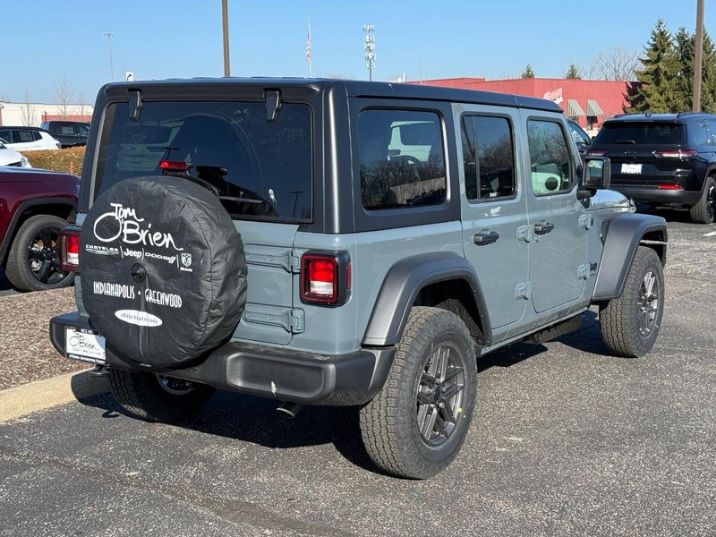 Jeep Wrangler Vehicle Image 03