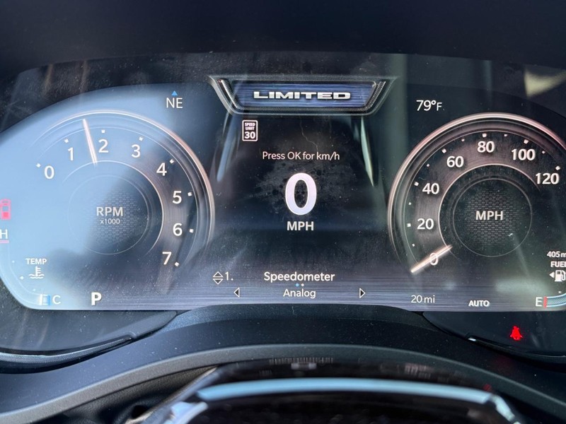 Ram 1500 Vehicle Image 14