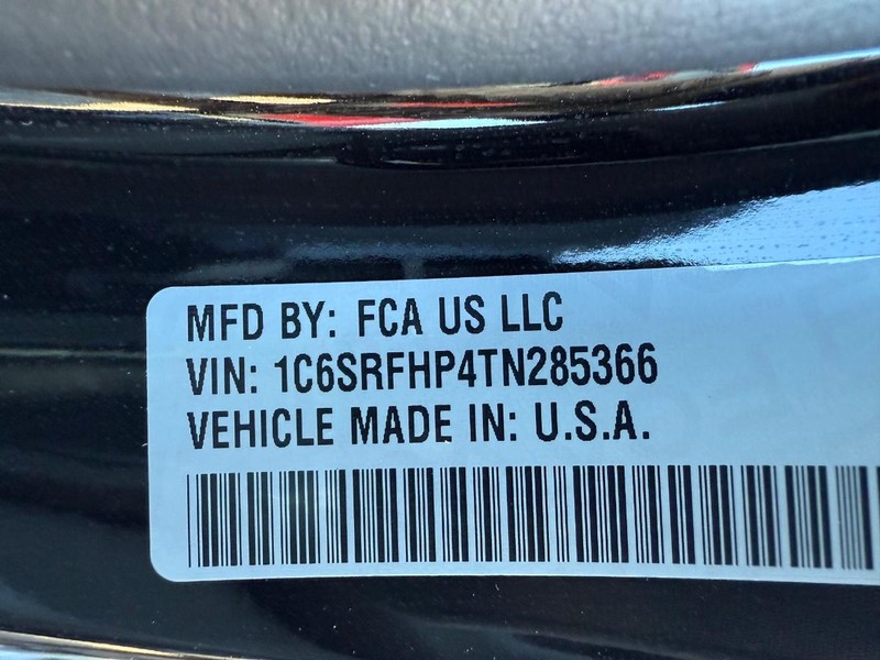 Ram 1500 Vehicle Image 18