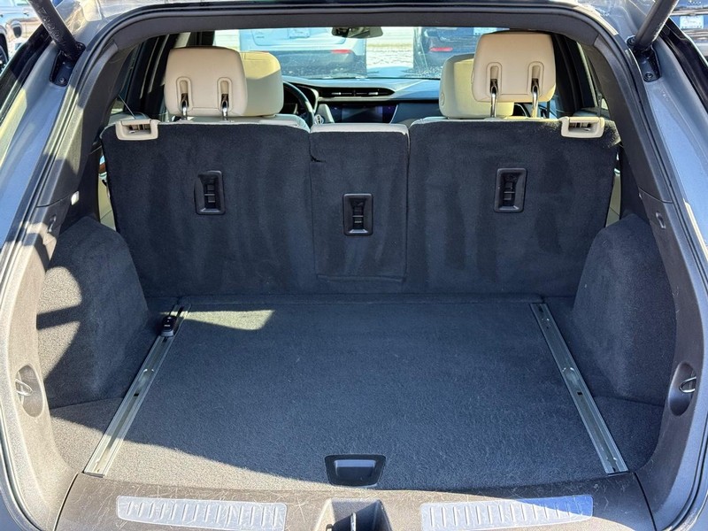 Cadillac XT5 Vehicle Image 07