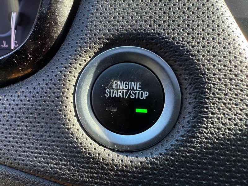 Cadillac XT5 Vehicle Image 17