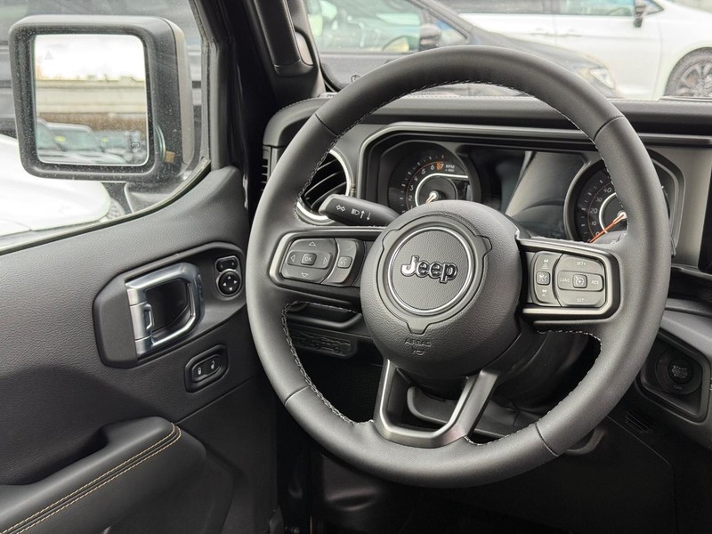 Jeep Gladiator Vehicle Image 06