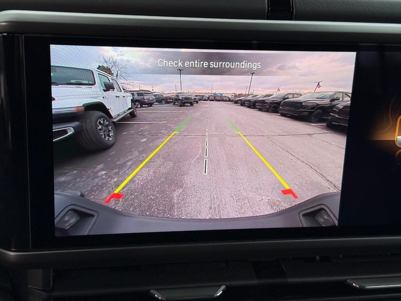 Jeep Gladiator Vehicle Image 12