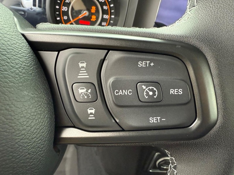 Jeep Gladiator Vehicle Image 08