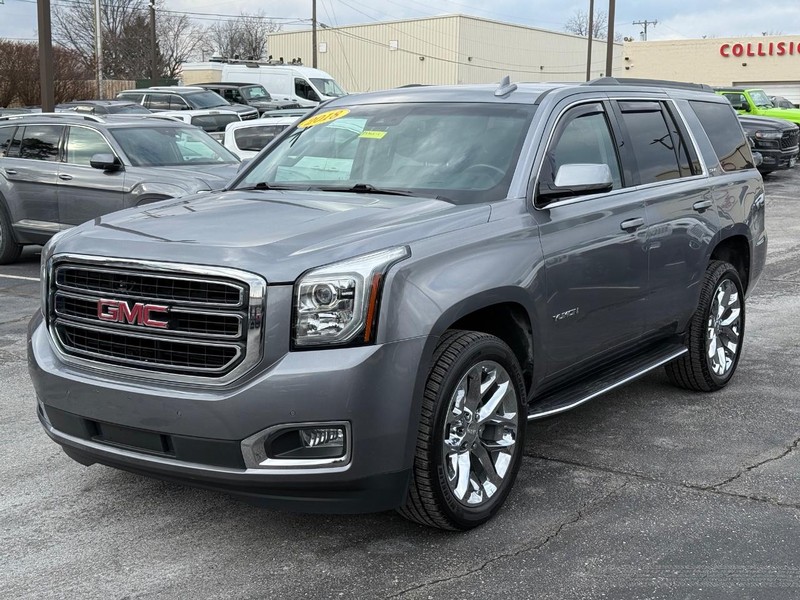 GMC Yukon Vehicle Image 09