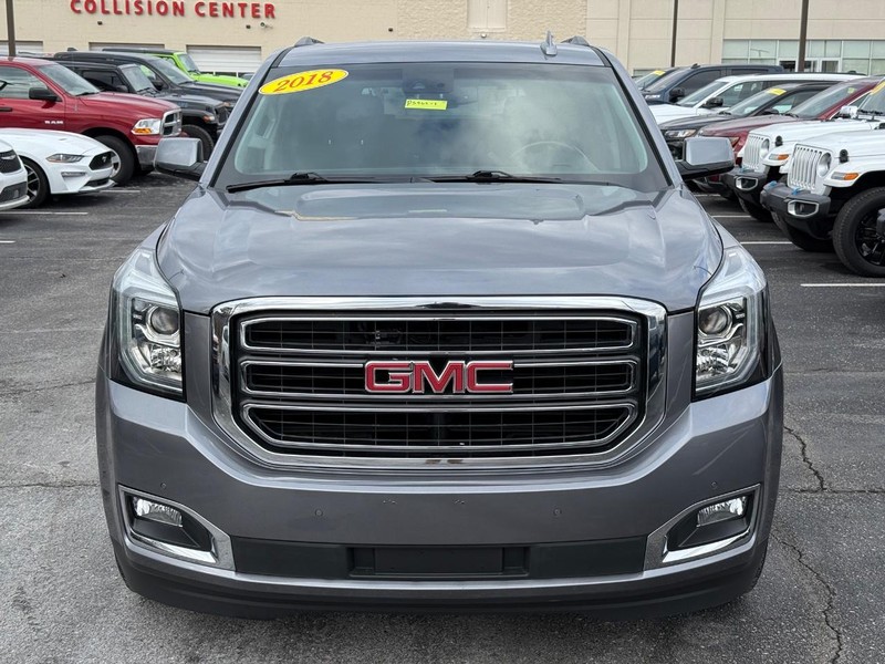 GMC Yukon Vehicle Image 10