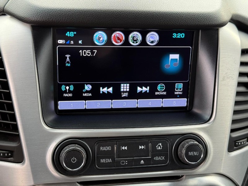 GMC Yukon Vehicle Image 17