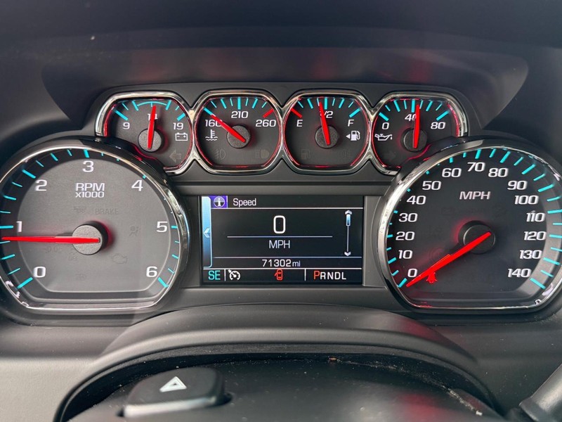 GMC Yukon Vehicle Image 22