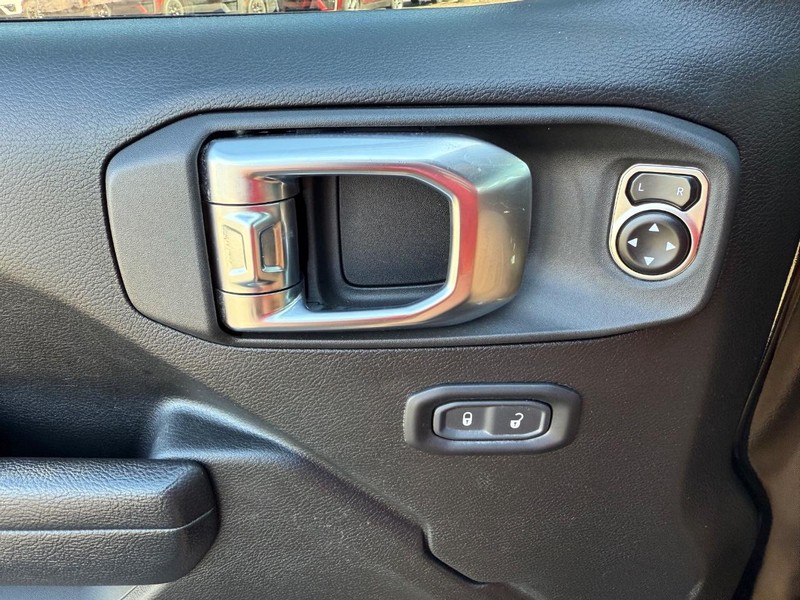 Jeep Wrangler 4xe Vehicle Image 26