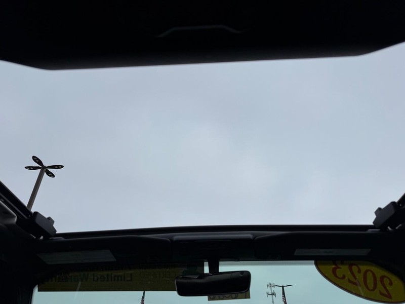 Jeep Wrangler 4xe Vehicle Image 11