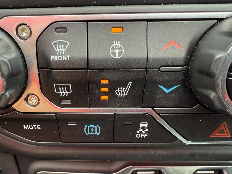 Jeep Wrangler 4xe Vehicle Image 17