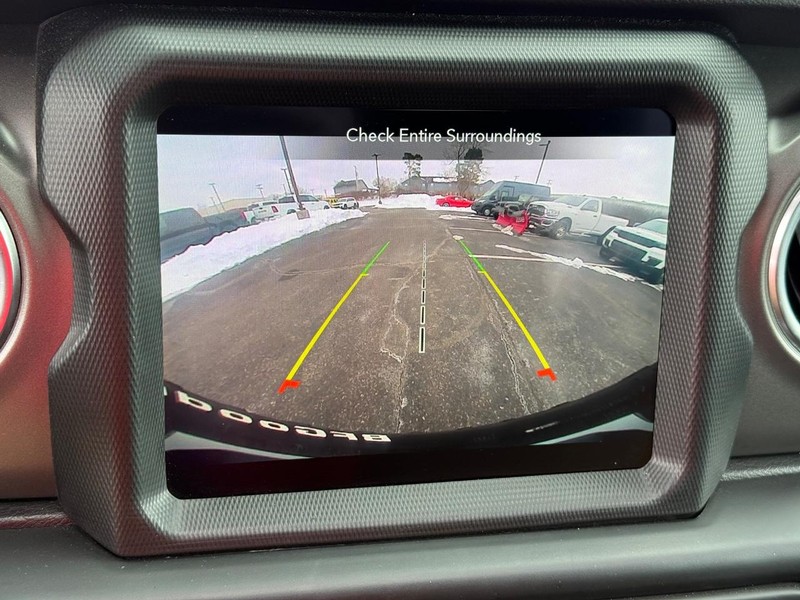 Jeep Wrangler 4xe Vehicle Image 18