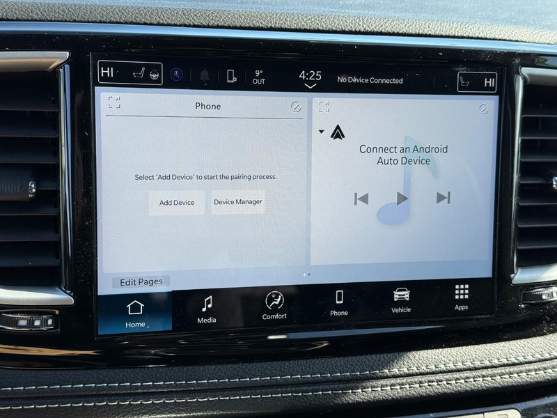 Chrysler Pacifica Vehicle Image 18