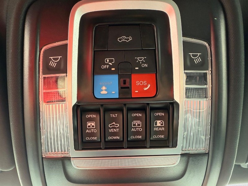 Ram 1500 Vehicle Image 15