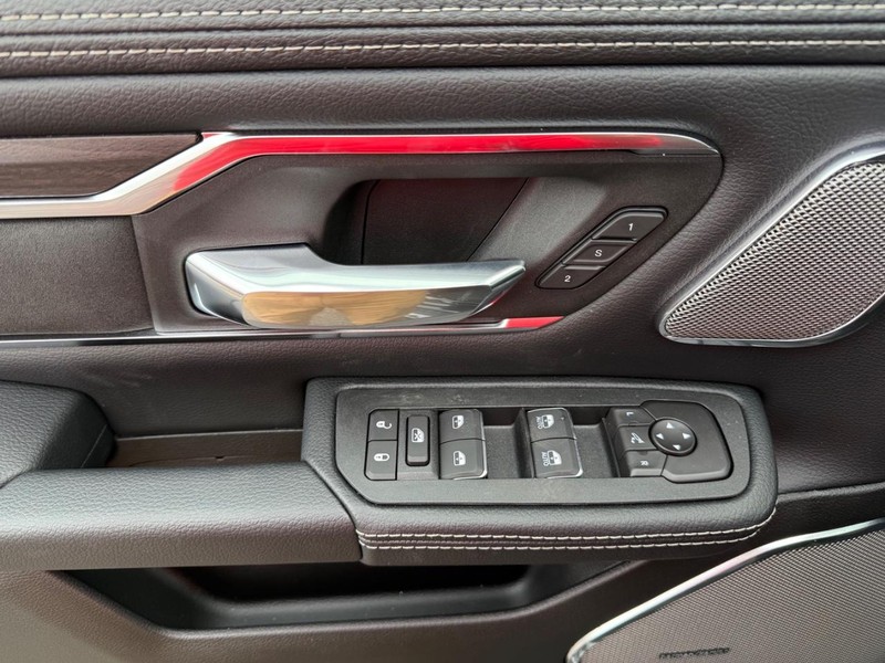 Ram 1500 Vehicle Image 18