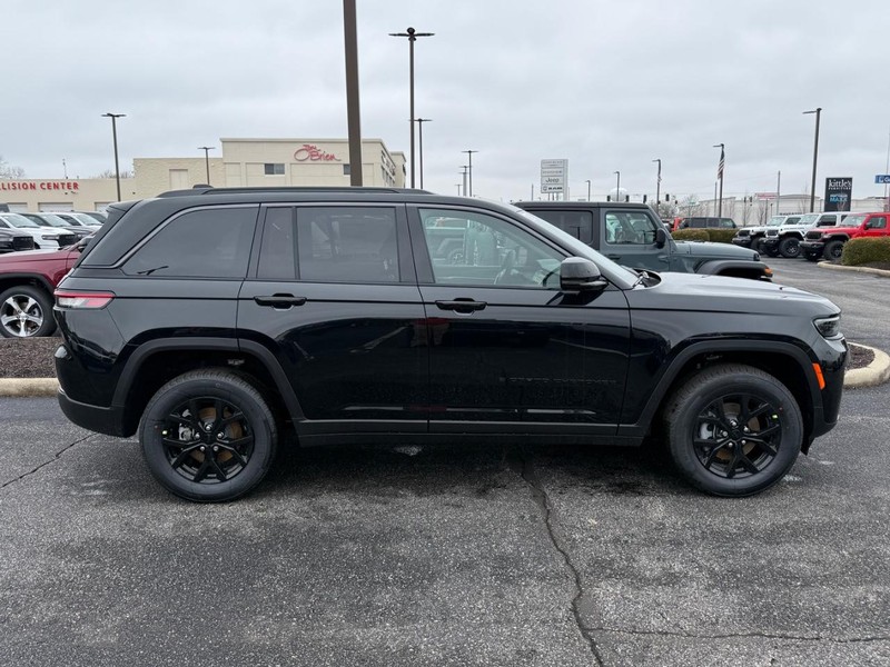 Jeep Grand Cherokee Vehicle Image 02