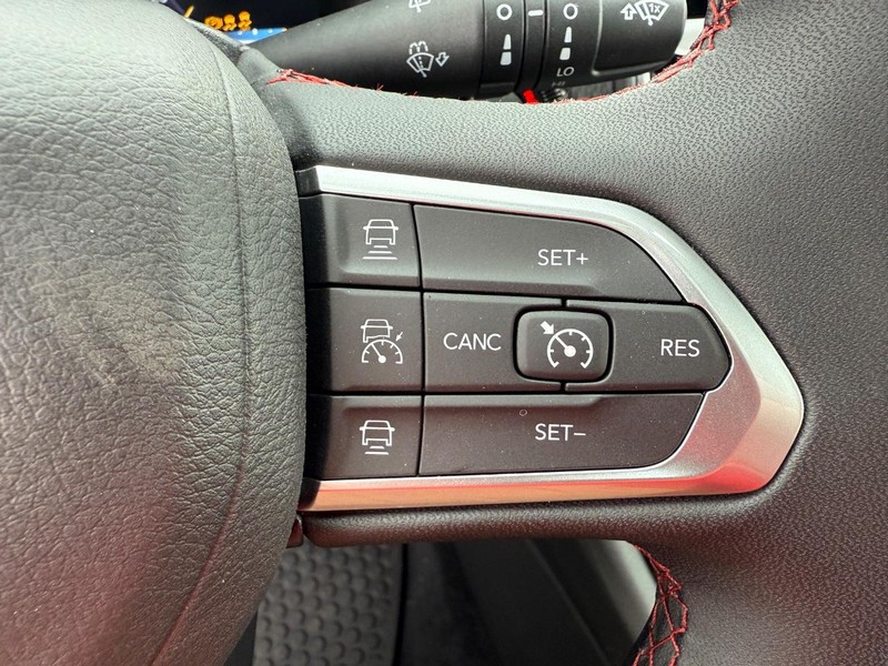 Jeep Compass Vehicle Image 09