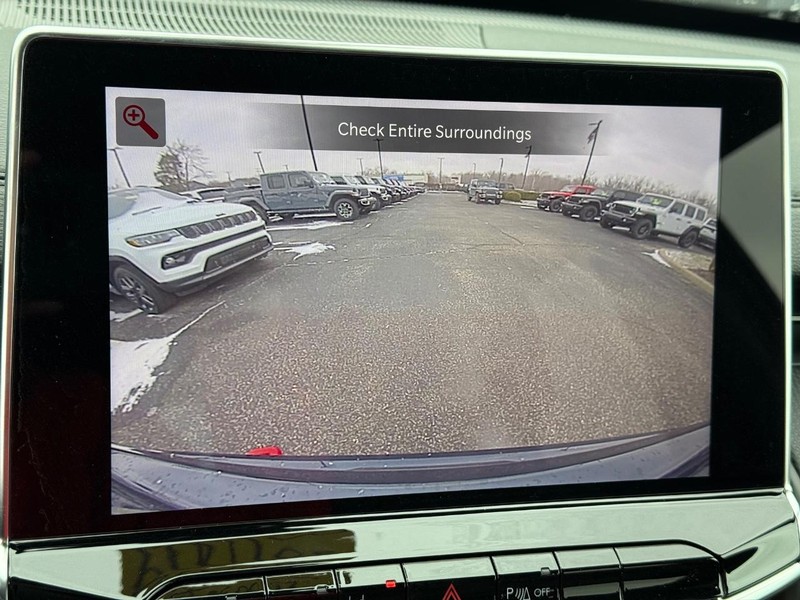 Jeep Compass Vehicle Image 12