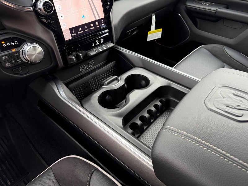 Ram 1500 Vehicle Image 12