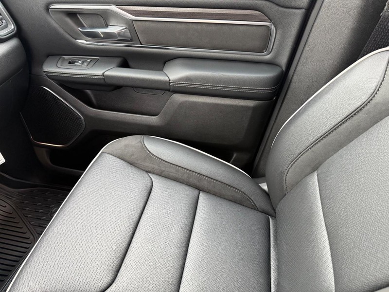 Ram 1500 Vehicle Image 13