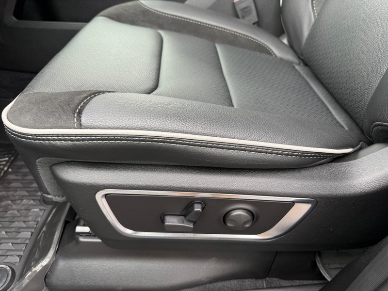 Ram 1500 Vehicle Image 17