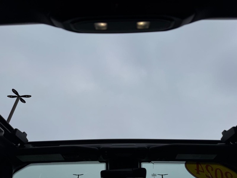 Jeep Wrangler 4xe Vehicle Image 11