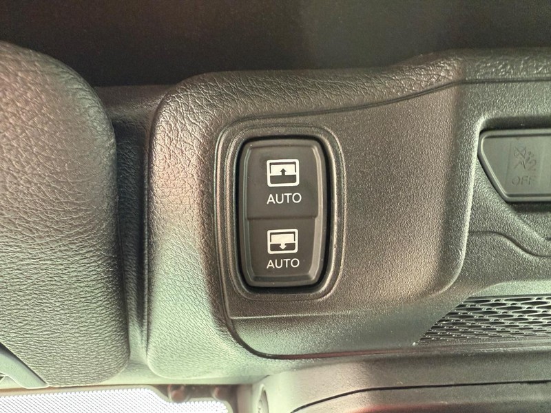 Jeep Wrangler 4xe Vehicle Image 23