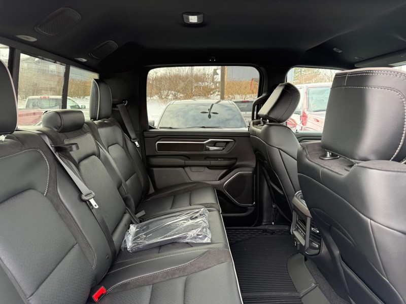 Ram 1500 Vehicle Image 04