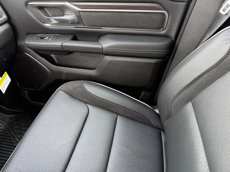 Ram 1500 Vehicle Image 13