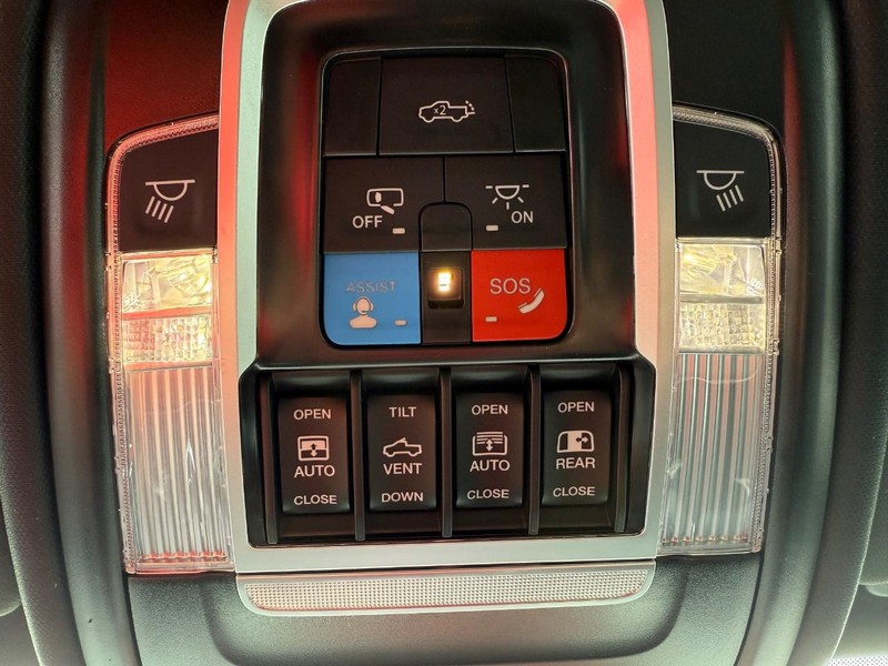 Ram 1500 Vehicle Image 15