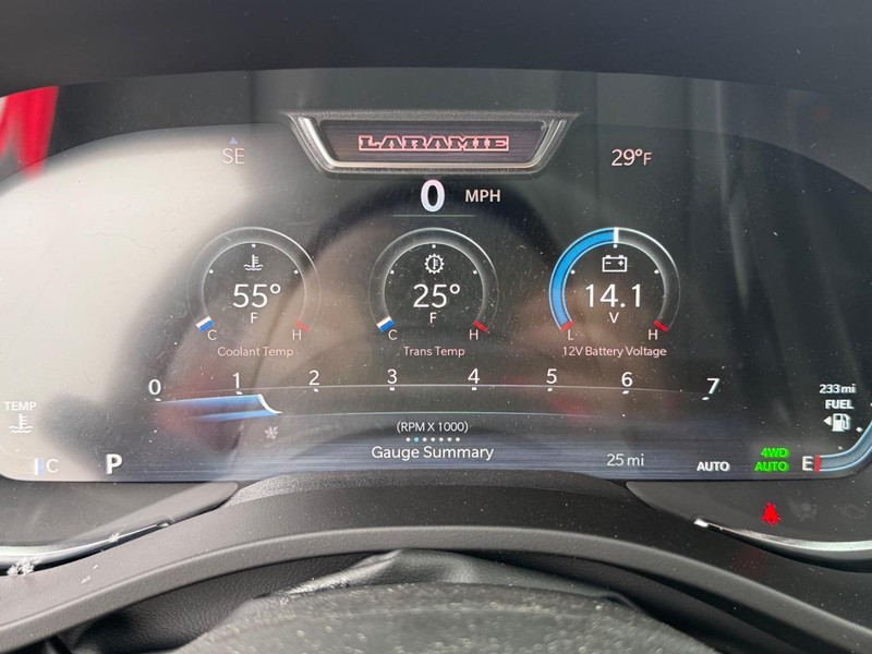 Ram 1500 Vehicle Image 16