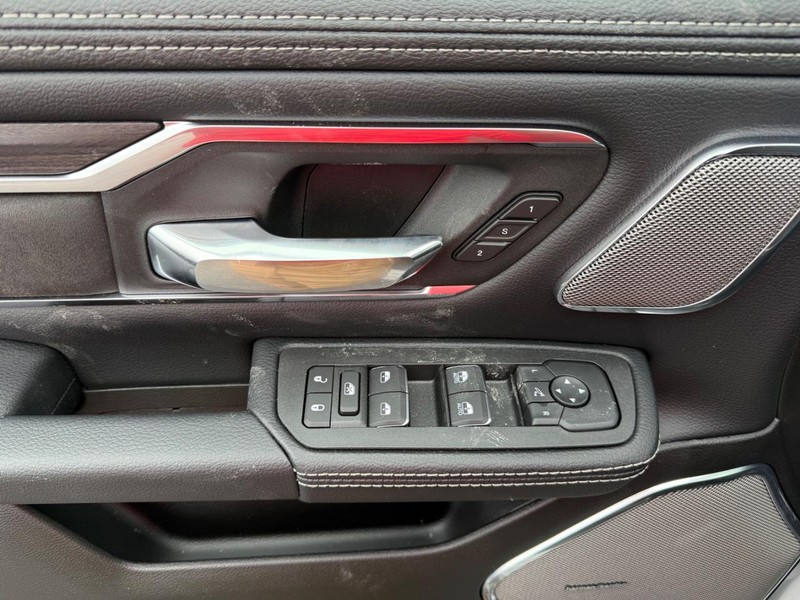 Ram 1500 Vehicle Image 18