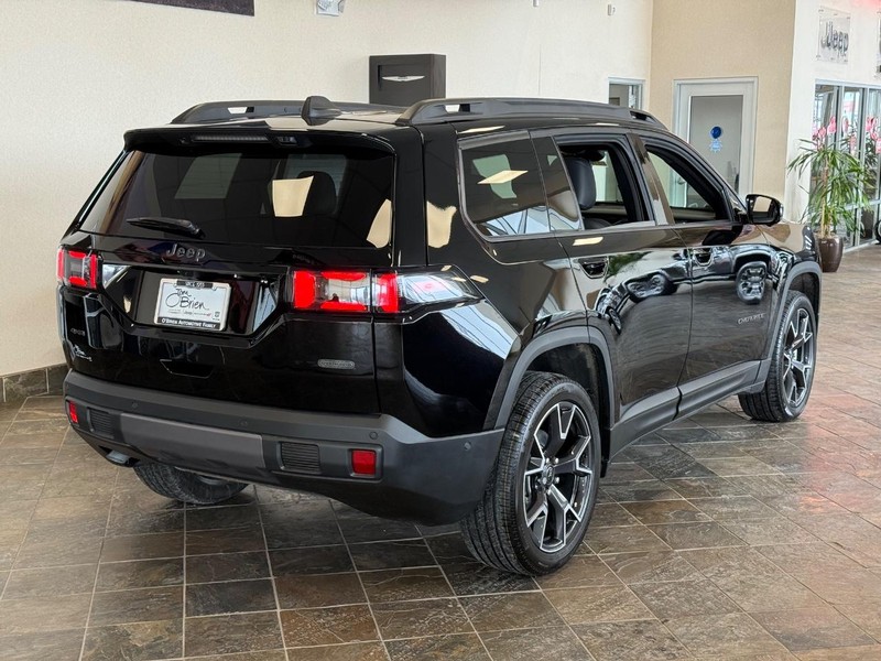 Jeep Cherokee Vehicle Image 03