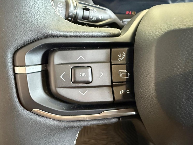 Jeep Cherokee Vehicle Image 08