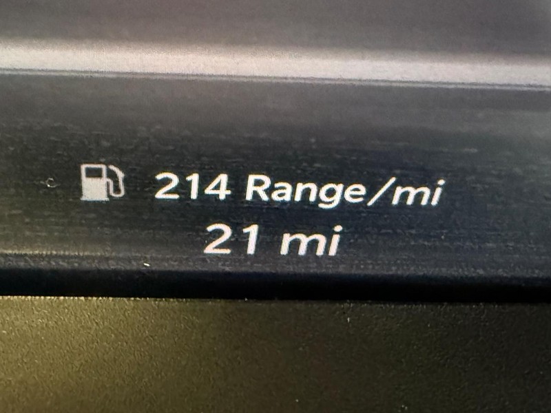 Jeep Cherokee Vehicle Image 16