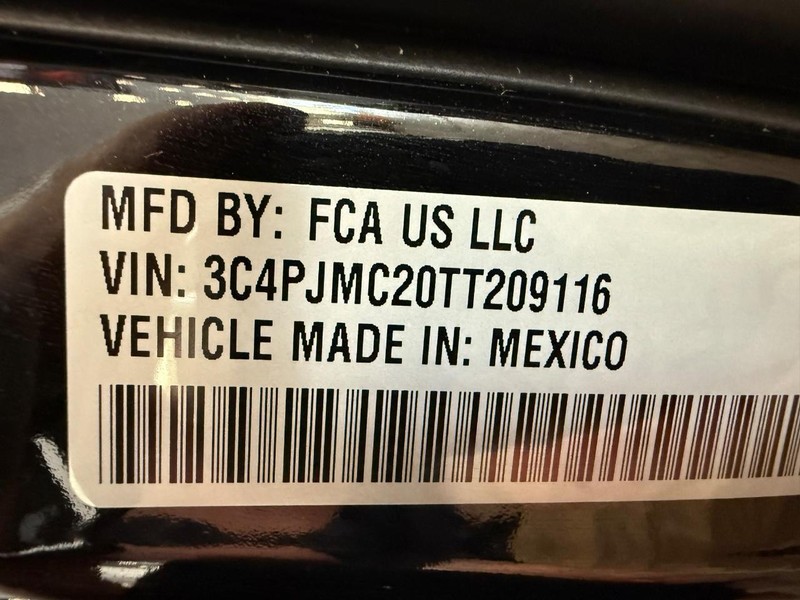 Jeep Cherokee Vehicle Image 19