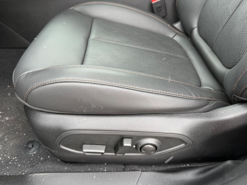 Jeep Cherokee Vehicle Image 19