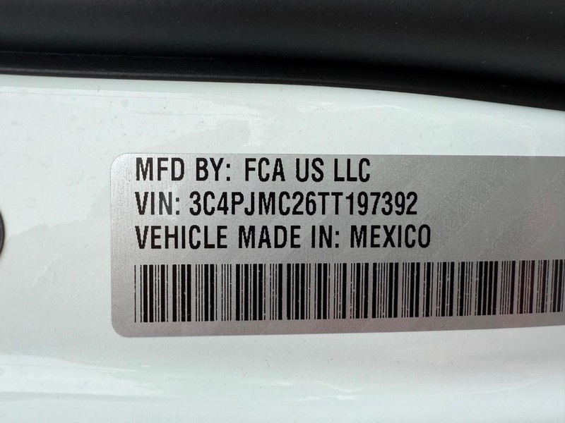 Jeep Cherokee Vehicle Image 20