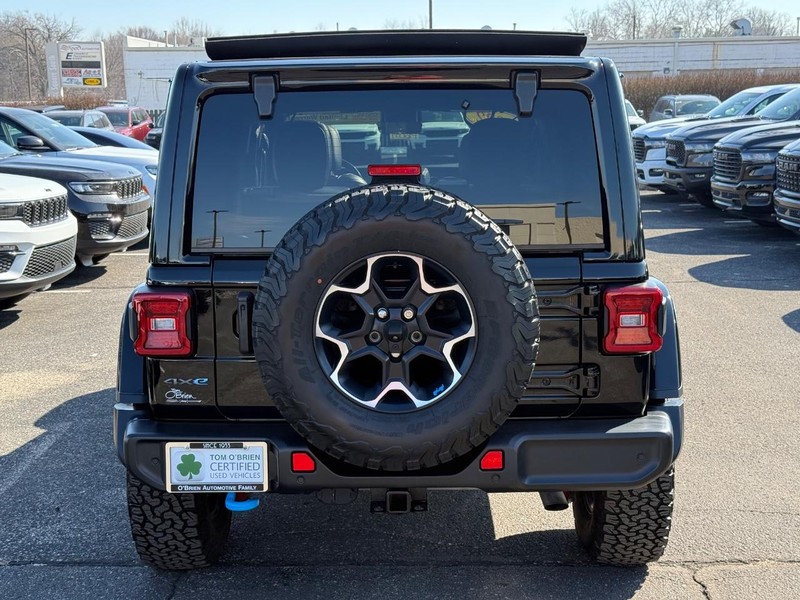 Jeep Wrangler 4xe Vehicle Image 04