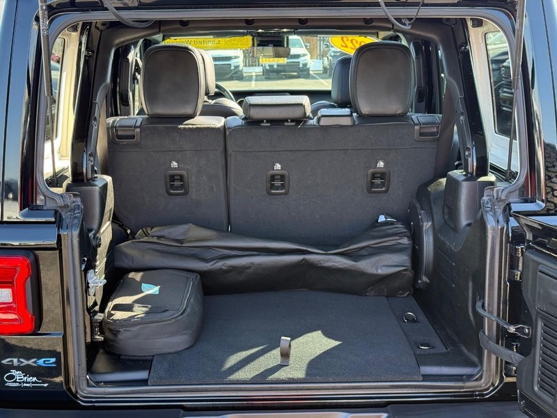 Jeep Wrangler 4xe Vehicle Image 07