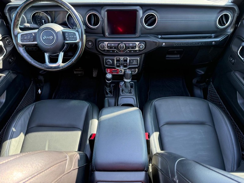 Jeep Wrangler 4xe Vehicle Image 12