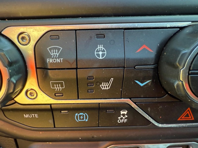 Jeep Wrangler 4xe Vehicle Image 17