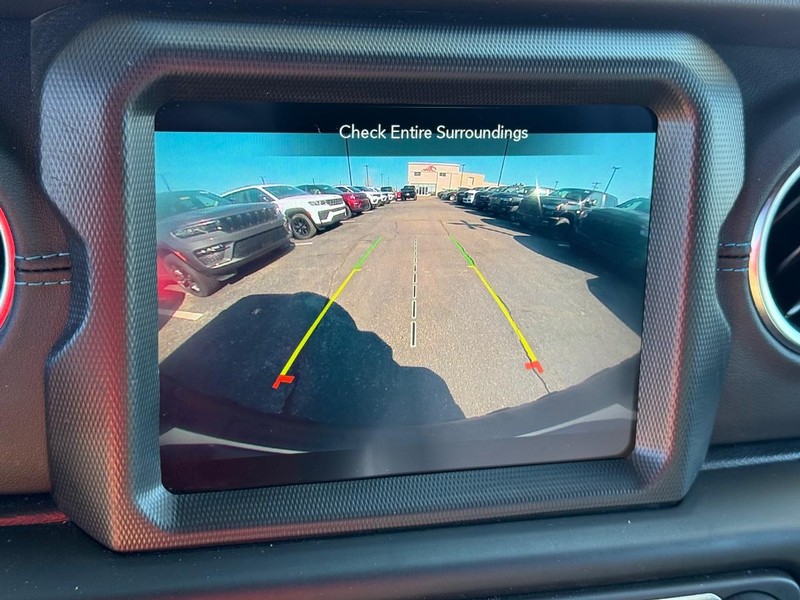 Jeep Wrangler 4xe Vehicle Image 18