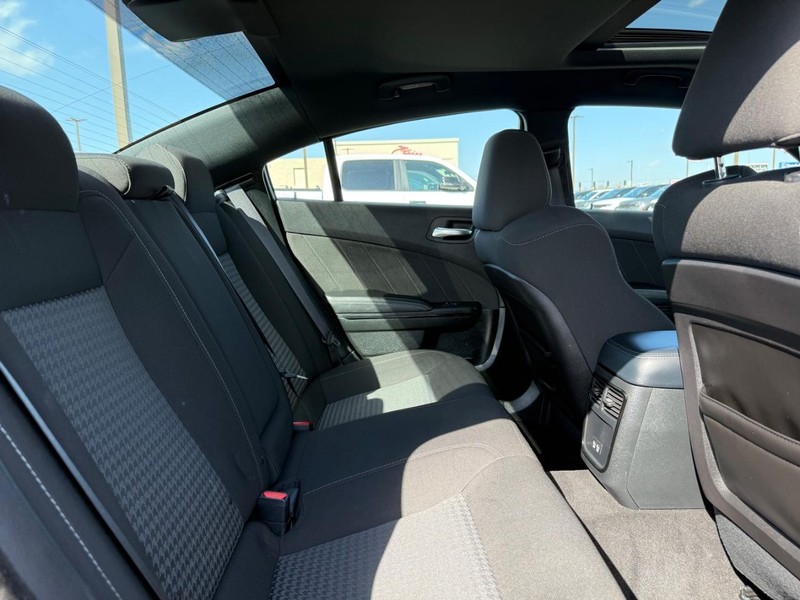 Dodge Charger Vehicle Image 10