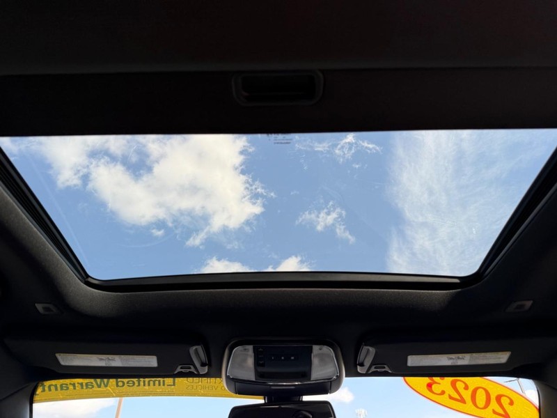 Dodge Charger Vehicle Image 11