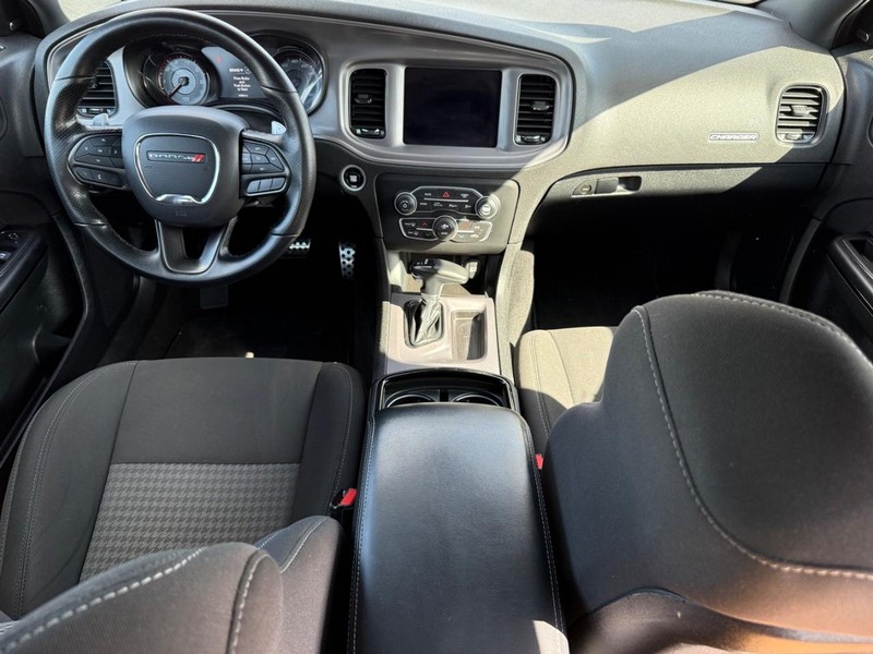 Dodge Charger Vehicle Image 12