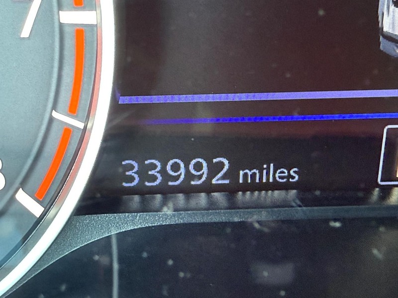 Nissan Altima Vehicle Image 25