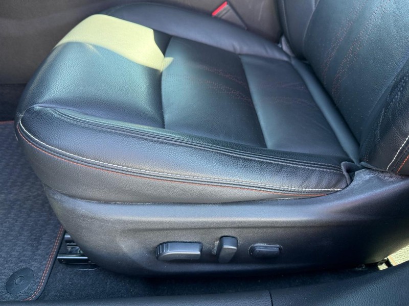 Nissan Altima Vehicle Image 27